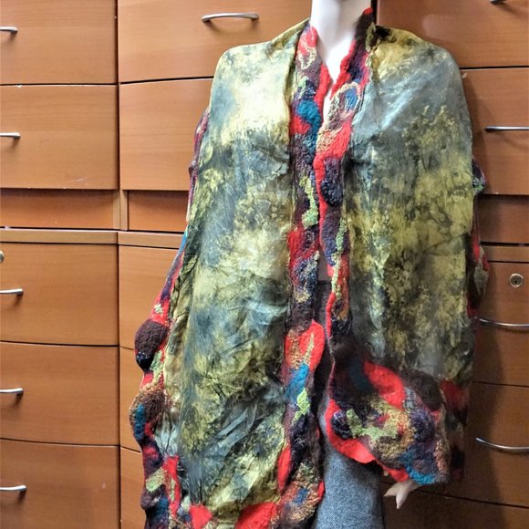 BATIK SILK FELTED WOOL TRIM HUGE SHAWL HANDMADE GIFT FOR WOMEN - Picture 5 of 16